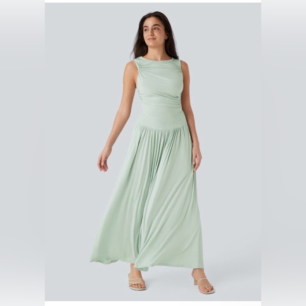 HALARA Light Green Maxi Dress